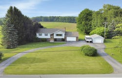 3326 Ben Franklin Highway, Ebensburg, PA 15931