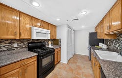 11124 Burbank Street, North Hollywood, CA 91601