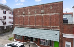 1637 Acushnet Ave, New Bedford, MA 02746
