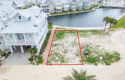 104 Sunnyside Ln, Port Aransas, TX 78373