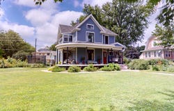 1104 W CEDAR ST, Cherokee, IA 51012