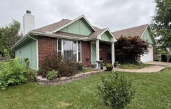 1008 Coventry DR, Warrensburg, MO 64093
