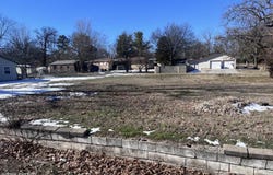 Hazel Avenue, Carthage, MO 64836