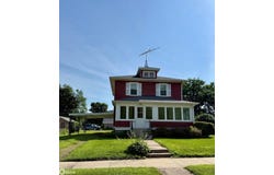 246 Sarah Avenue, Iowa Falls, IA 50126