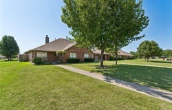 408 N Willowood Drive, Yukon, OK 73099