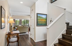 599 WIMBLEDON Ct, Eugene, OR 97401