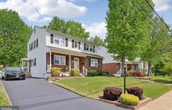 2607 GRAND, HOLMES, PA 19043