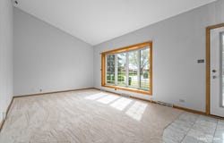 5548 Oak Center Drive, Oak Lawn, IL 60453