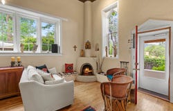 115 Quesnel, Taos, NM 87571