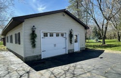 331 Jonesville Road, Jonesville, MI 49250