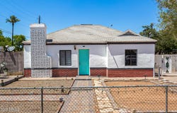 2802 E VIRGINIA Avenue, Phoenix, AZ 85008