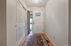 999 Winter Park Drive, Fenton, MO 63026