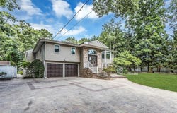39 Kennedy Drive, Plainview, NY 11803