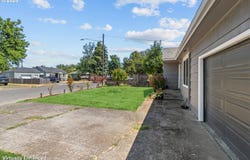 2681 D ST, Springfield, OR 97477