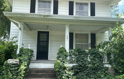 301 W GREENWOOD Avenue, Jacksonville, IL 62650