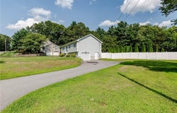 3 Hanton City Trail, Smithfield, RI 02917