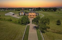 19220 Saddleback Drive, Mounds, OK 74047