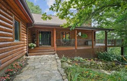 1851 Twin Bridge Road, Mineral Point, WI 53565