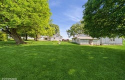 1306 E Pleasant Street, Knoxville, IA 50138