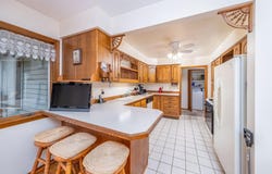 616 N Lincoln Avenue, Lakeview, MI 48850
