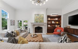 2950 Linkbury Lane, Upper Arlington, OH 43221