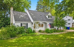 7439 State Route 43, Kent, OH 44240