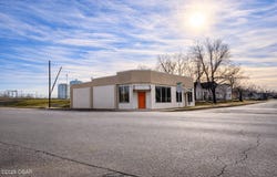 2001 S Empire Avenue, Joplin, MO 64804