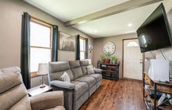 1 E Jefferson Ave S, Urbana, IA 52345