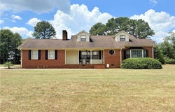 1037 Moorehead Place, Pendleton, SC 29670