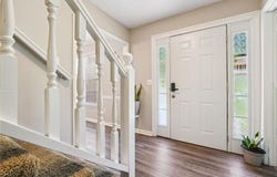978 Gwens Trail SW, Lilburn, GA 30047