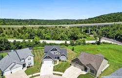 168 Bentley Court E, Imperial, MO 63052