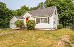 804 Lees River Ave, Somerset, MA 02725