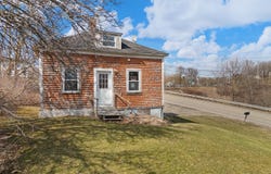 76 Fish Street, Thomaston, ME 04861