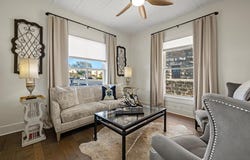 119 W San Antonio St, Fredericksburg, TX 78624
