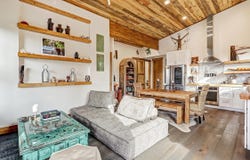 17 Luna Dr, Angel Fire, NM 87710