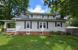 325 S 10th Street, Monmouth, IL 61462
