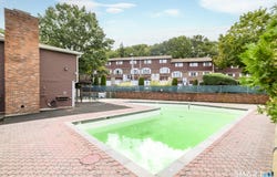 58 Patricia Road, Bridgeport, CT 06606