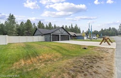 936 E Valley St S, Oldtown, ID 83822