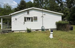 71 Cougar Ln, Leeper, PA 16233