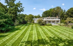 7 Dickinson Lane, Essex, CT 06426