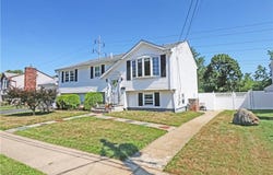 62 Valleybrook Drive, East Providence, RI 02914