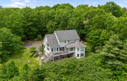 33 Lakeview Lane, Harrison, ME 04040