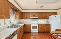 412 HENRY DRIVE, WOODSTOCK, VA 22664