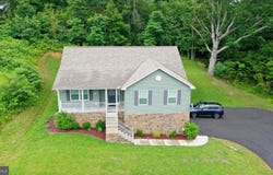 230 REDSTONE TER, FROSTBURG, MD 21532