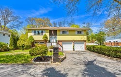 5 Lantern Street, Huntington, NY 11743