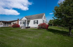 619 Painter Ave, Ford Cliff, PA 16228
