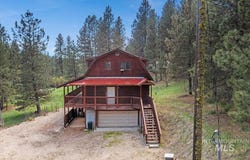 15 Crossbow Road, Garden Valley, ID 83622