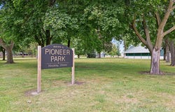 101 Christensen St, Hinckley, IL 60520