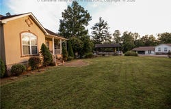 1287 Hillcrest Drive, St Albans, WV 25177