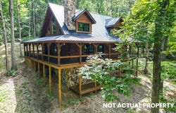 28578 Hawthorne Way, Logan, OH 43138